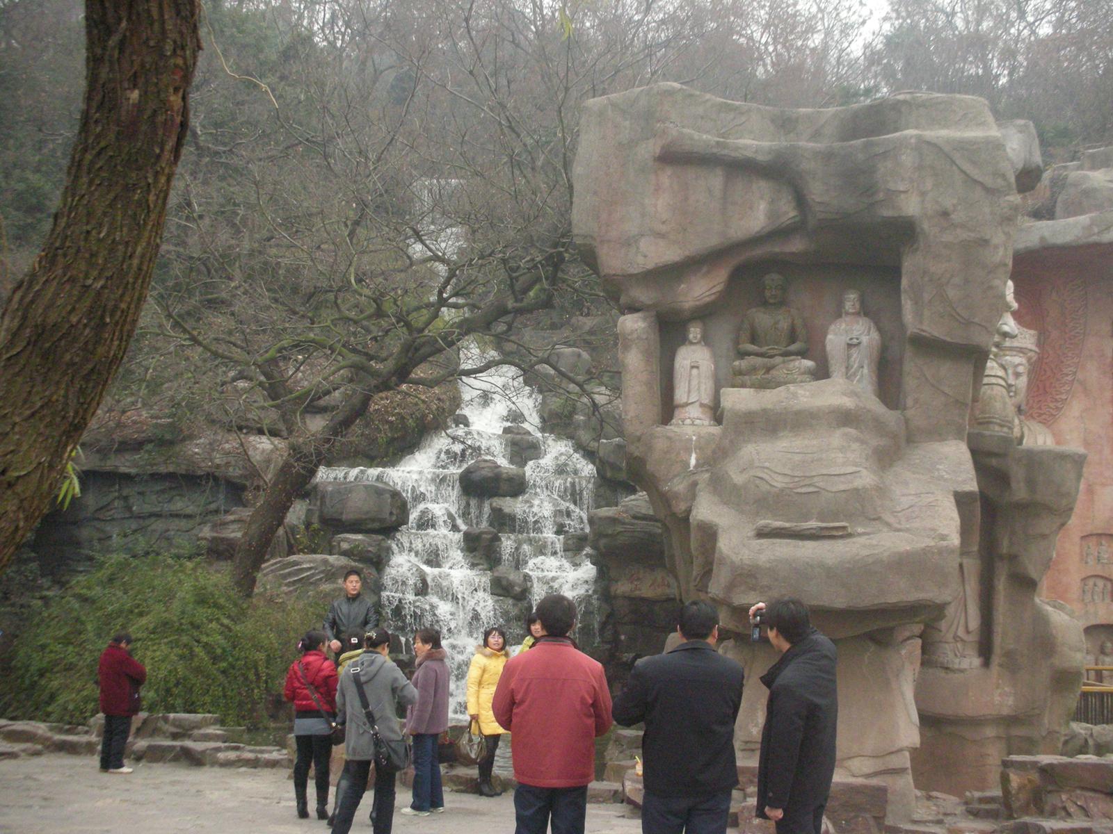 2000年ほど前は錫(スズ)の産地だったが、今は錫がない無錫(その2..無錫を代表する観光地である太湖)